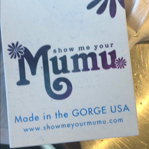 Show Me Your MuMu Cold-shoulder Tucker Top - Picture 5 of 6